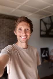 <strong>Ryan T.</strong>